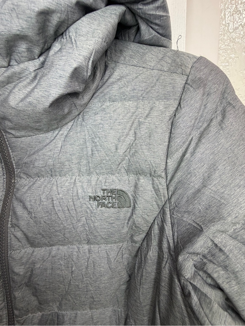 The North Face Women's Gray Quilted Hooded Puffer Coat - Picture 3 of 16